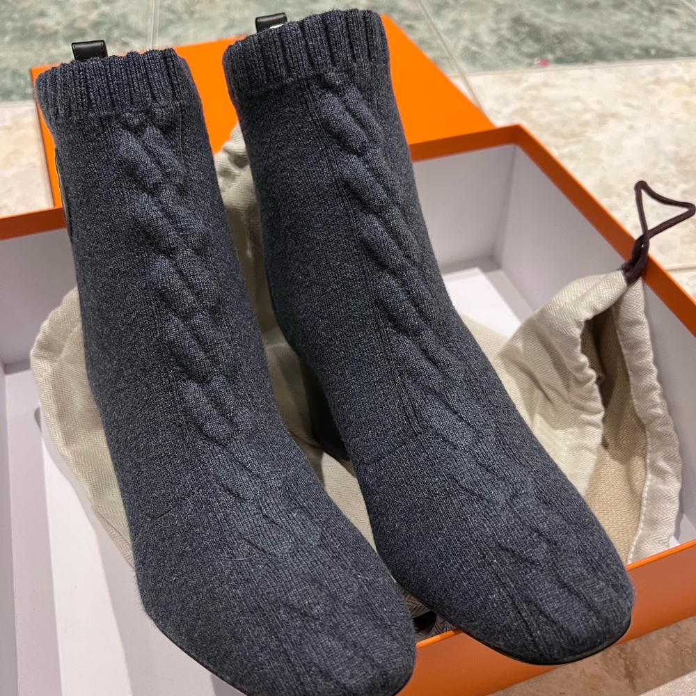 Authentic Brandnew Hermes Volver 60 boots size 37 - Picture 3 of 5